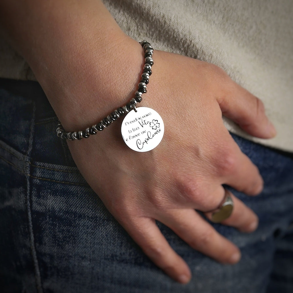 Bracciale con nodini in acciaio silver / black e incisione - "Prendi in mano la tua vita.." -Beloved_gioielli