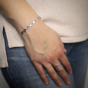 Bracciale in acciaio con charms in rilievo colore silver - Cuori -Beloved_gioielli