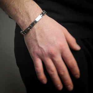 Bracciale uomo con maglie in silicone nero e acciaio - Piastrina silver -Beloved_gioielli